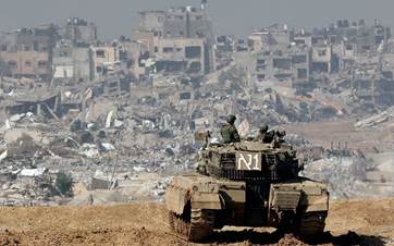 دبابة إسرائيلية في رفح 