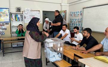Vatandaşlar oy vermek için sandık başına gitti - Foto: Ömer Sönmez-Rûdaw