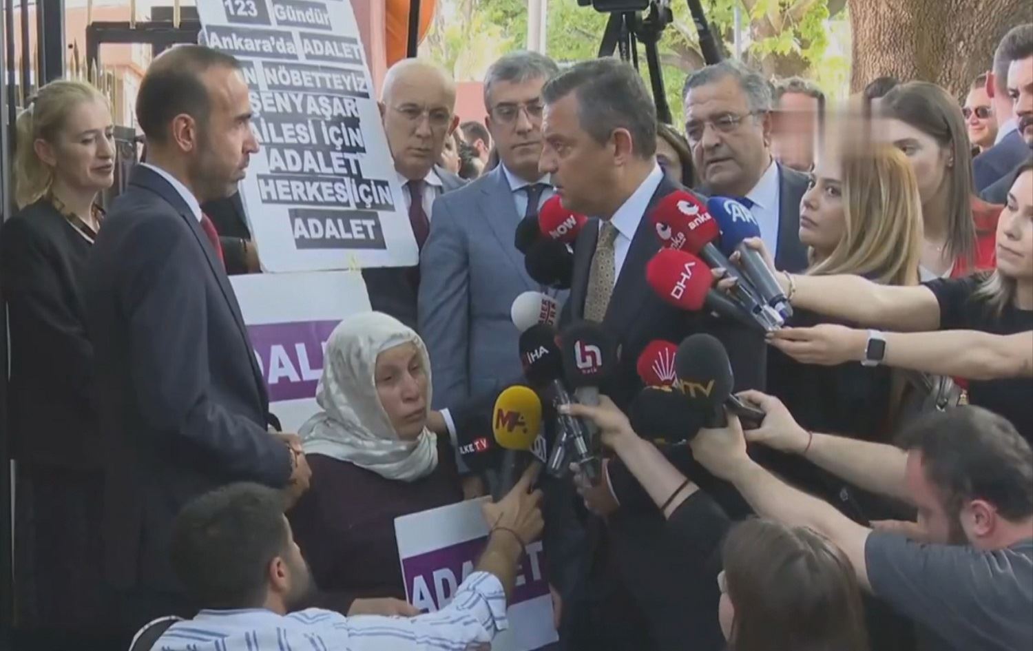 Serokê CHPyê li ber Wezareta Dadê Emine Şenyaşar ziyaret kir / Wêne: Ajans