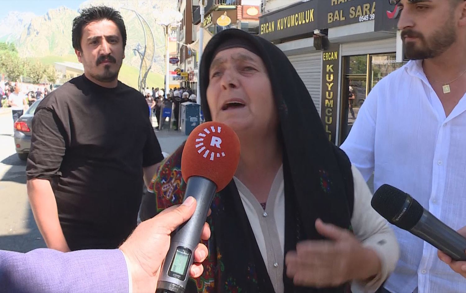 Piştî girtina Hevserokê Şaredariya Colmêrgê xwepêşandan hat kirin