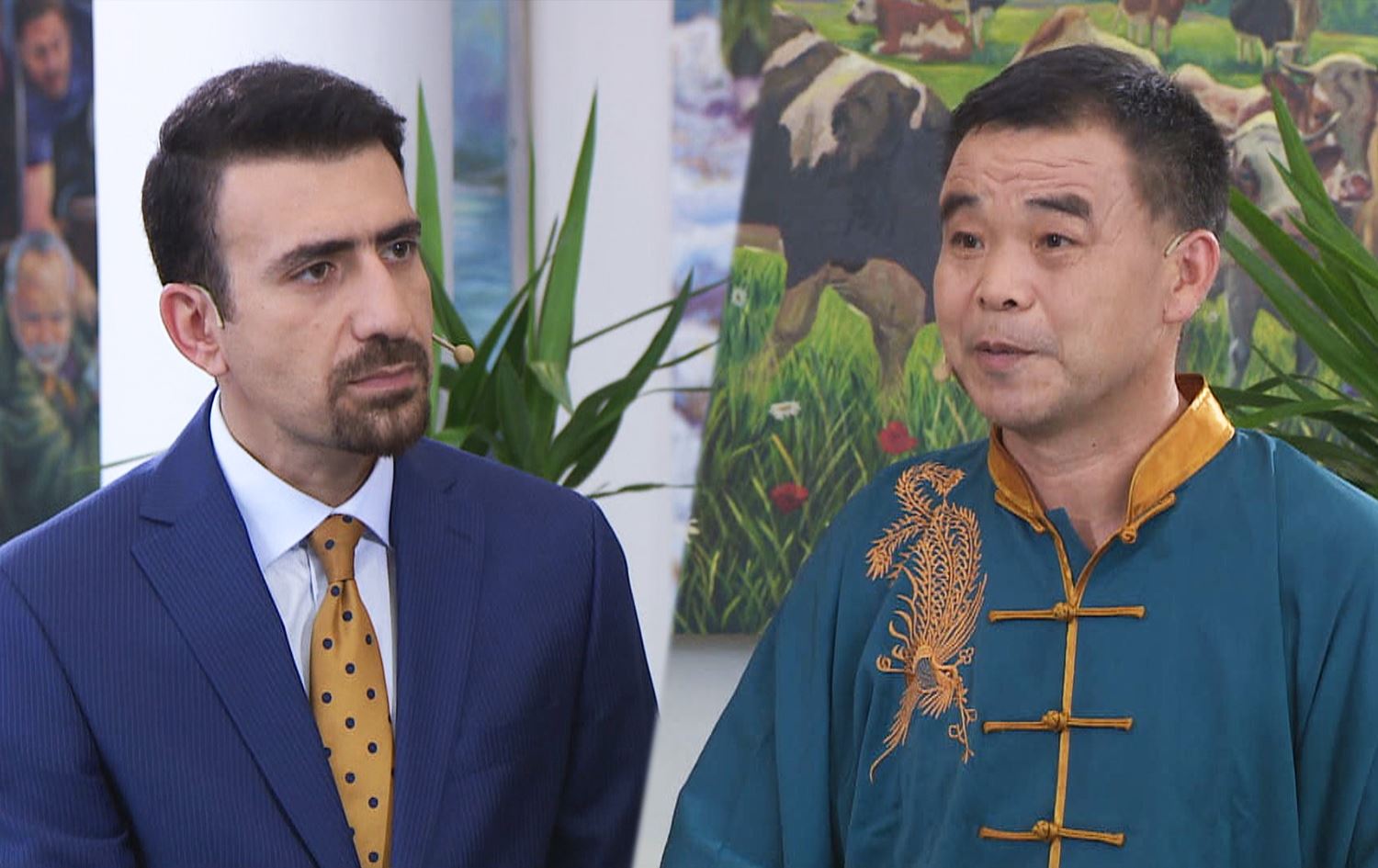 مامۆستایەکی زمانی چینی: چەندان وشەی هاوبەش لە نێوان زمانی چینی و کوردی هەیە