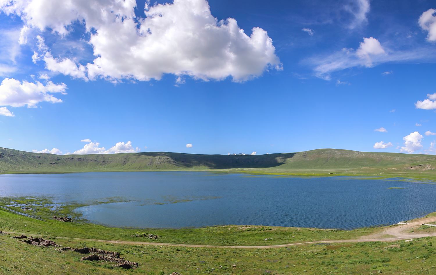 Gola Meydanê ku hindik mabû ziwa bibe bi saya baranê îsal gihîşt asta xwe ya berê / Wêne: AA
