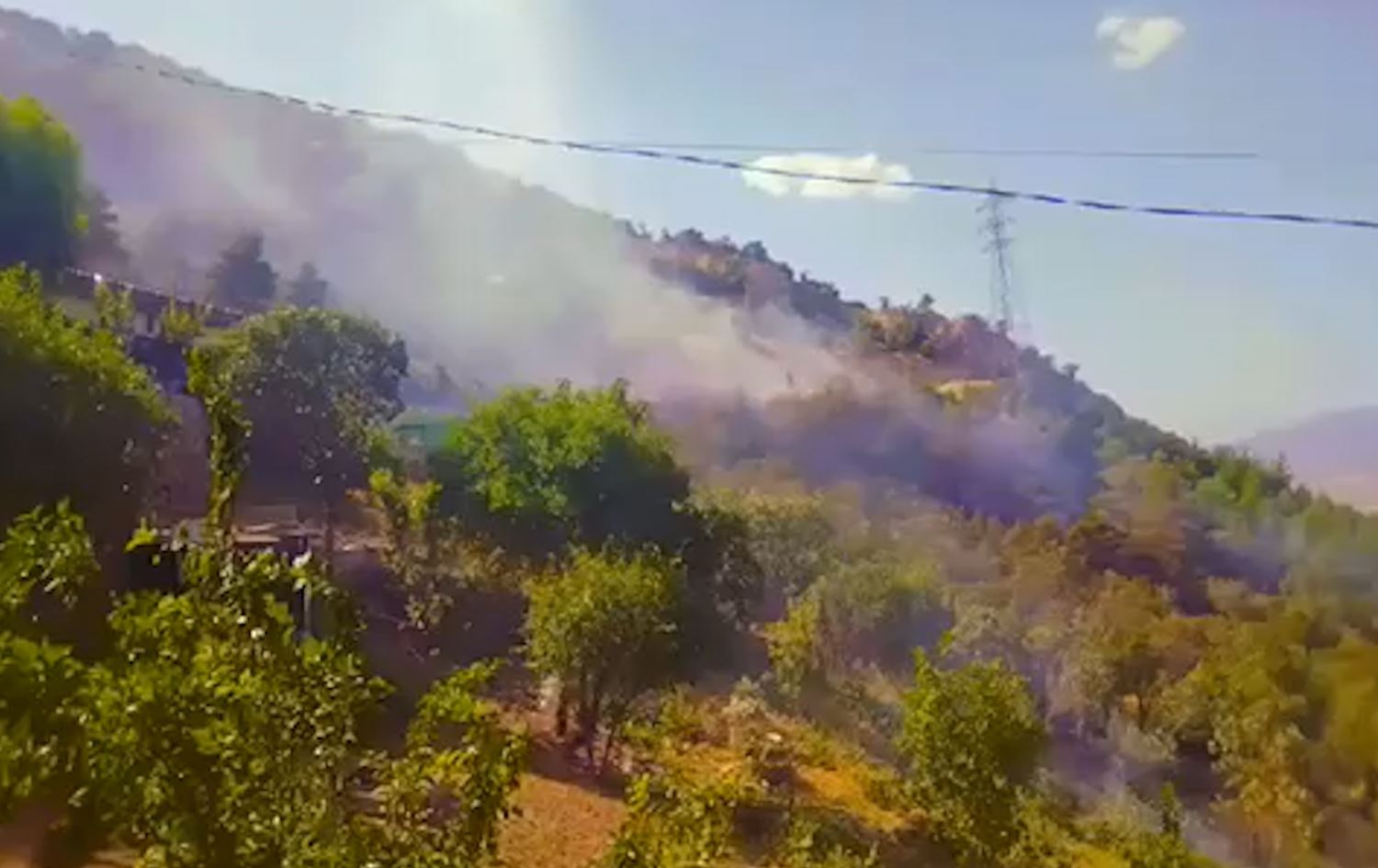 لە سنووری ئامێدی ئاگرکەوتەوە و پێنج گەشتیاری عەرەب دەستگیرکران