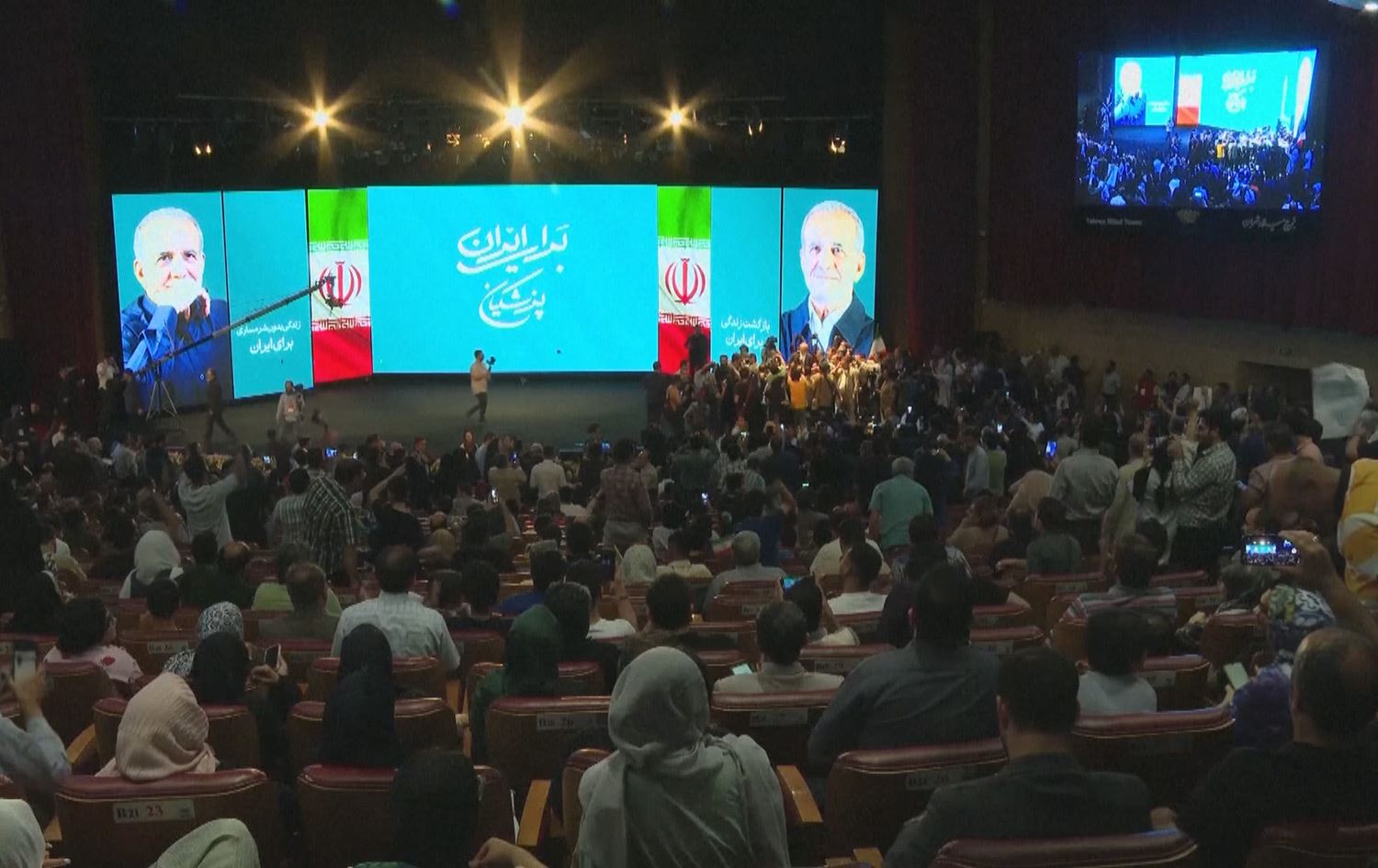 بەربژێرێکی هەڵبژاردنی سەرۆککۆماریی ئێران: سەربکەوم پەیوەندییەکان لەگەڵ جیهان ئاسایی دەکەمەوە