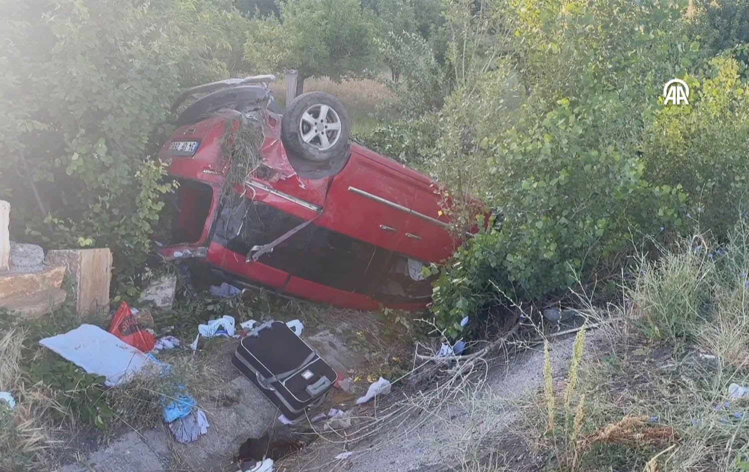 لە دوو رووداوی هاتووچۆدا لە باکووری کوردستان کەسێک گیانی لەدەستدا و 13ی دیکە بریندار بوون