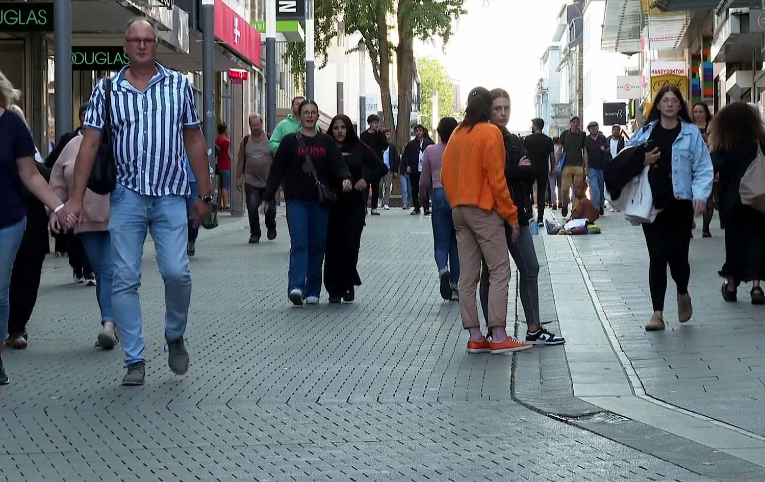 یاسای هەموارکراوی ئەڵمانیا: ئەوەی هاوسەرگیری لەگەڵ ئەڵمانییەک بکات بە چوار ساڵ وڵاتینامە وەردەگرێت