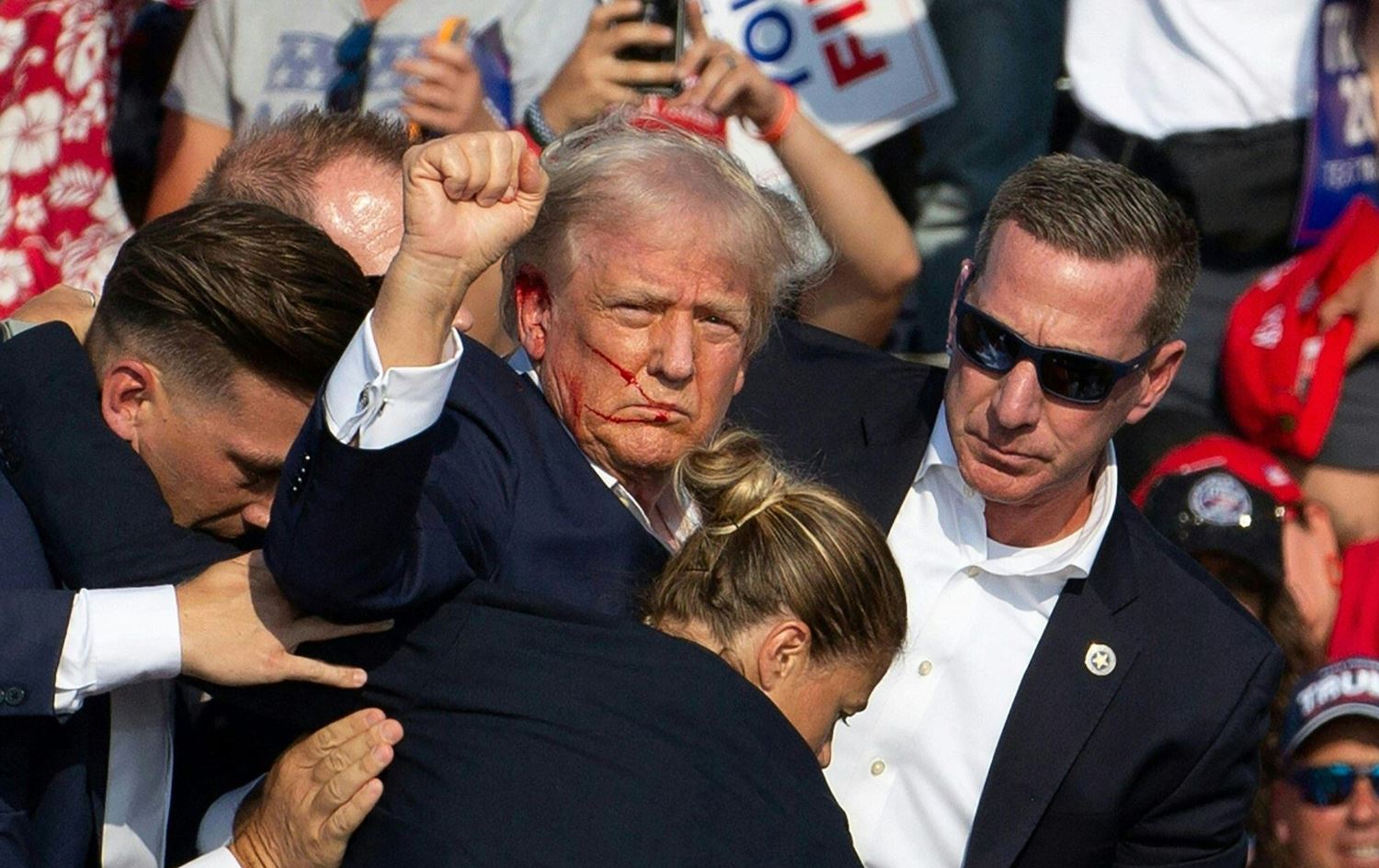 ترەمپ تەقەی لێکرا؛ چی و چۆن روویدا؟