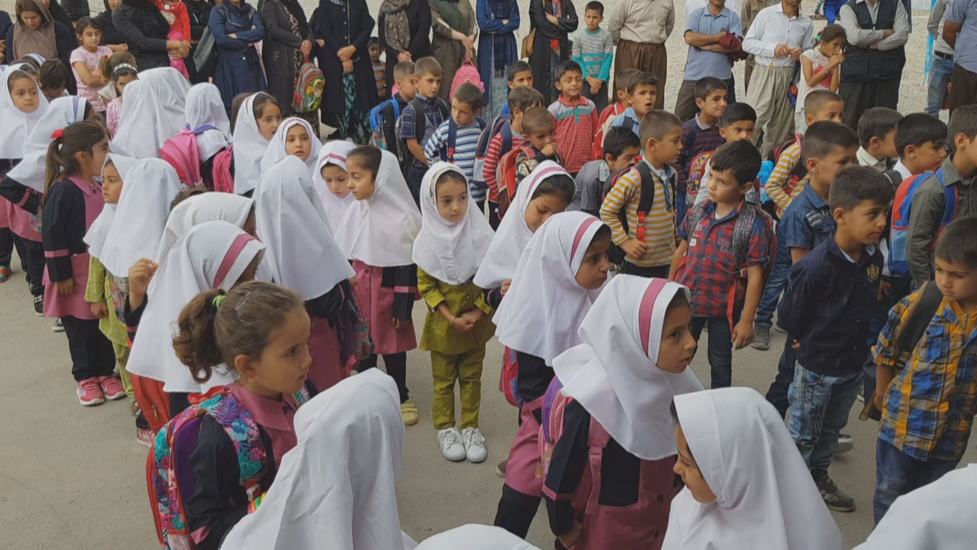 کێشەی کەمیی مامۆستا بابەتی گەرمی ئێرانە؛ پێشنیاز کراوە مامۆستایانی خانەنشین بگەڕێنەوە