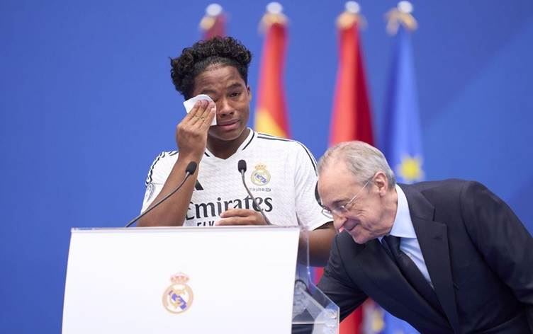 Foto: Brezilyalı genç yıldız Endrick törende gözyaşlarını tutamadı