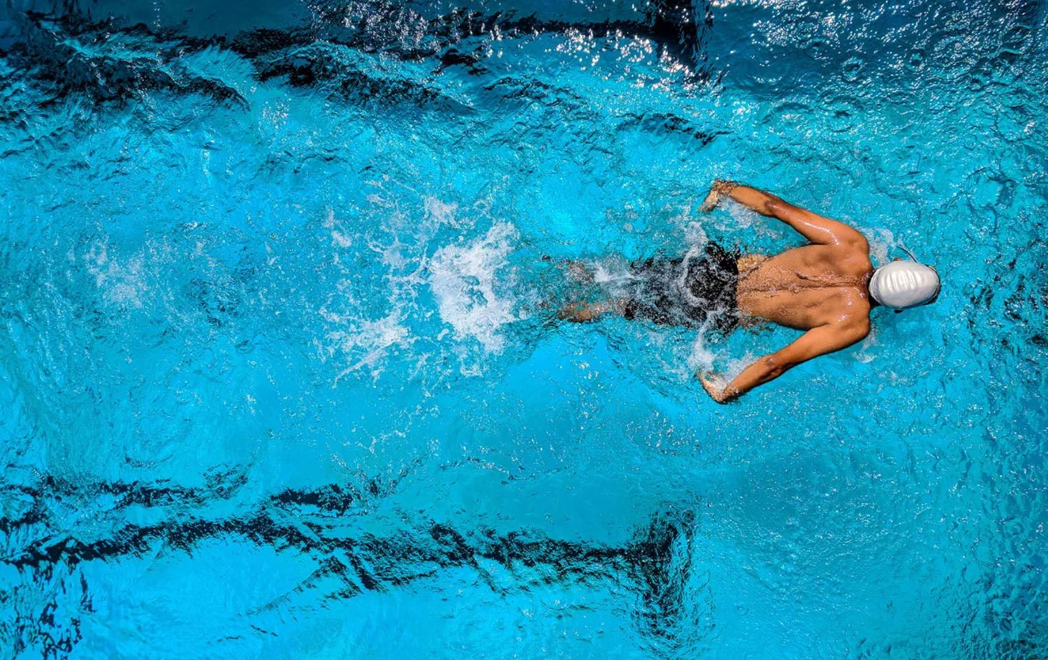 ناوەندی کلیڤلاندی پزیشكی: بە تینوویەتی مەلەوانی مەکەن