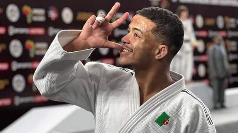 ئەو یاریزانە جەزائیرییەی بەرامبەر رکابەرە ئیسرائیلییەکەی کشایەوە سزانادرێت