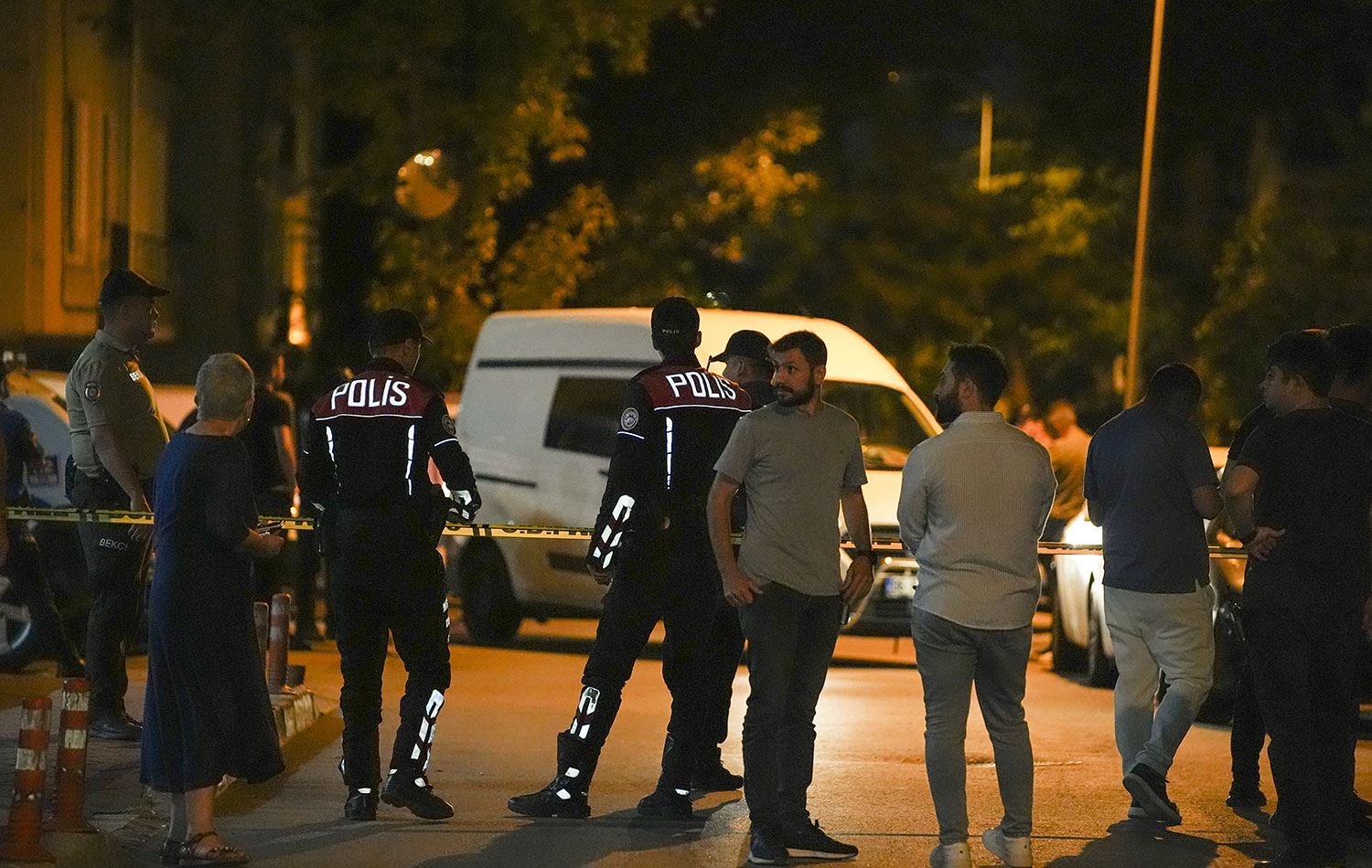 Olay yerinde güvenlik önlemi alındı. / AA