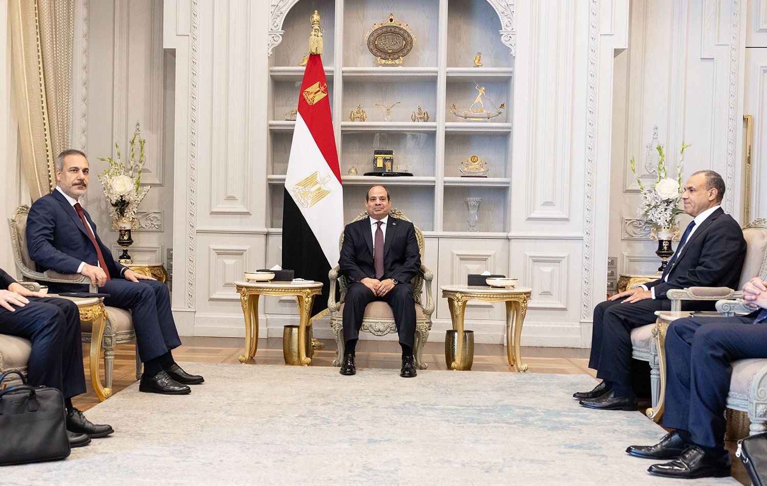 Hakan Fidan, Mısır Cumhurbaşkanı Sisi tarafından kabul edildi. / AA