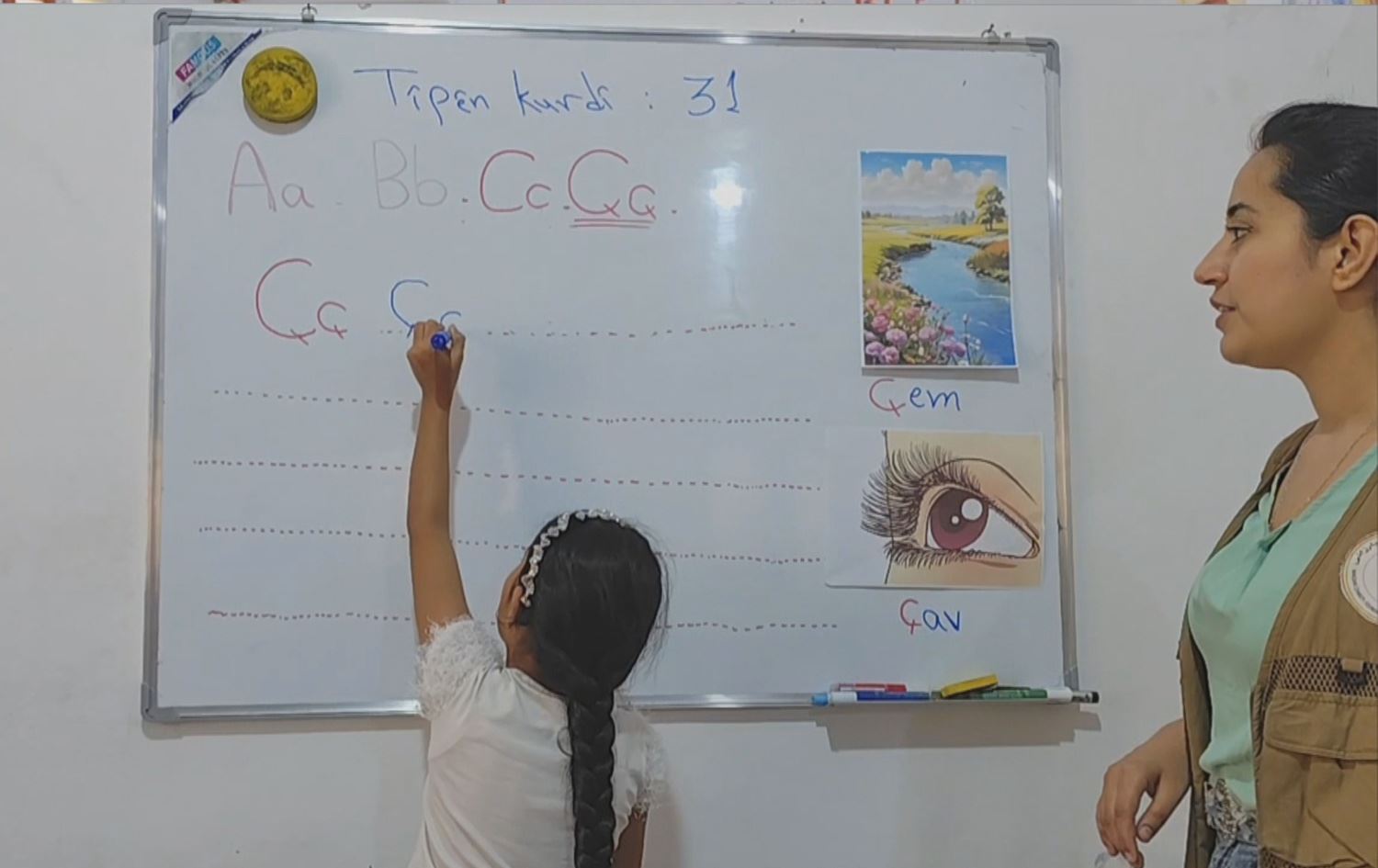 Dezgeha Xêrxwaziyê ya Barzanî li Efrînê dibistanek vekir / Wêne: Ji dîmenan