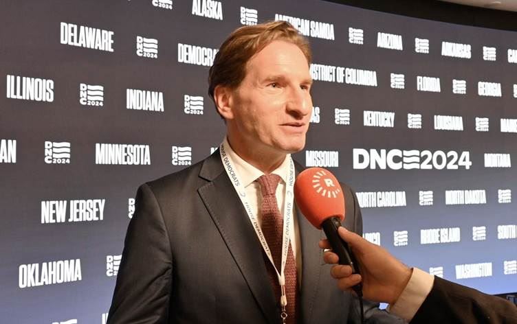 Rûdaw'ın Dean Philips ile röportajı 