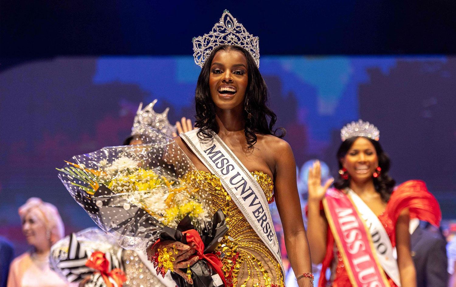 Nijerya güzeli  Chidimma Adetshina