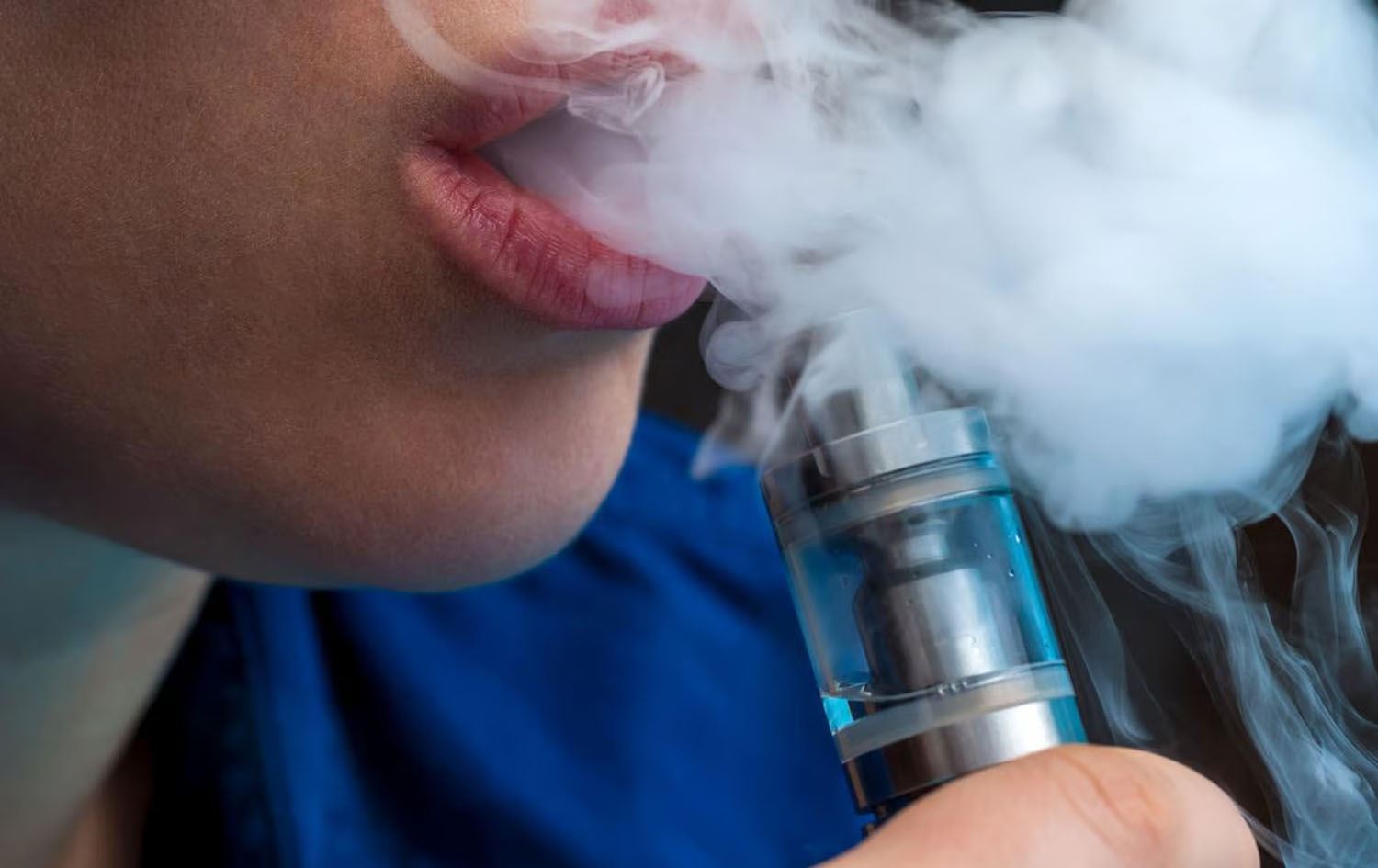 FDA: لە ئەمریکا بەکارهێنانی ڤەیپ لەنێو گەنجان کەمیکردووە