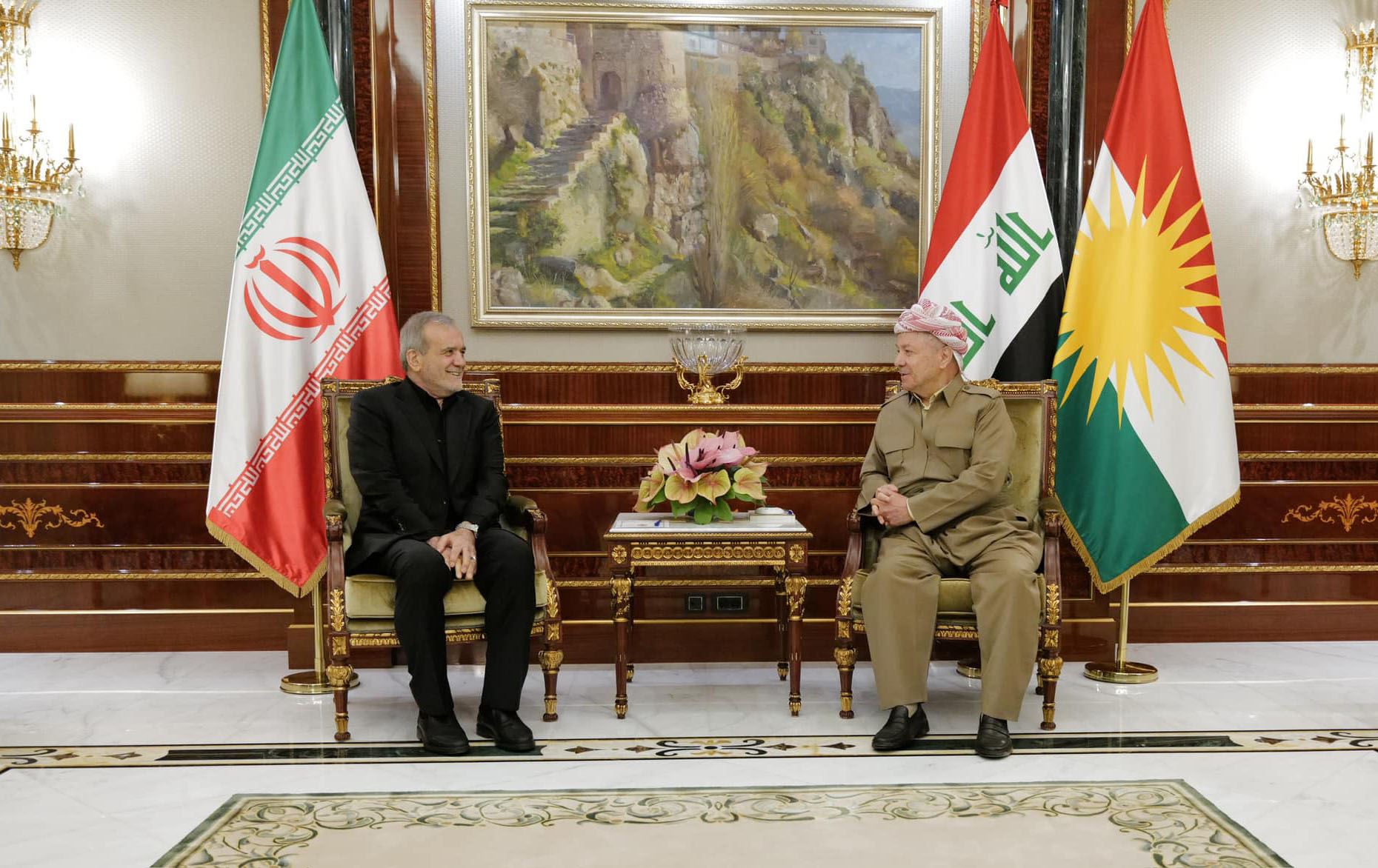 کۆبوونەوەی مەسعود پزیشکیان و سەرۆک بارزانی