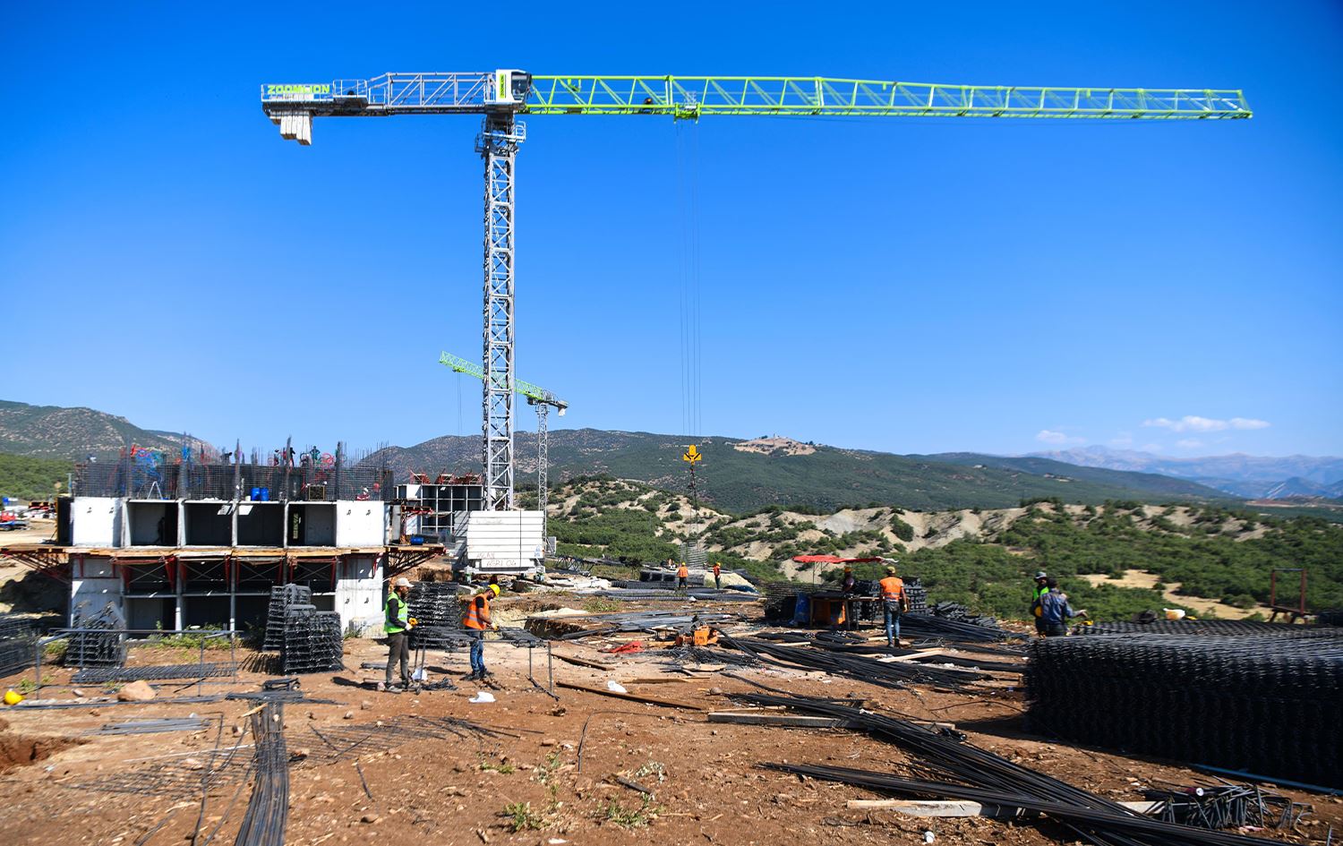 Li Dêrsimê amadehiyên erdhejê berdewam dikin