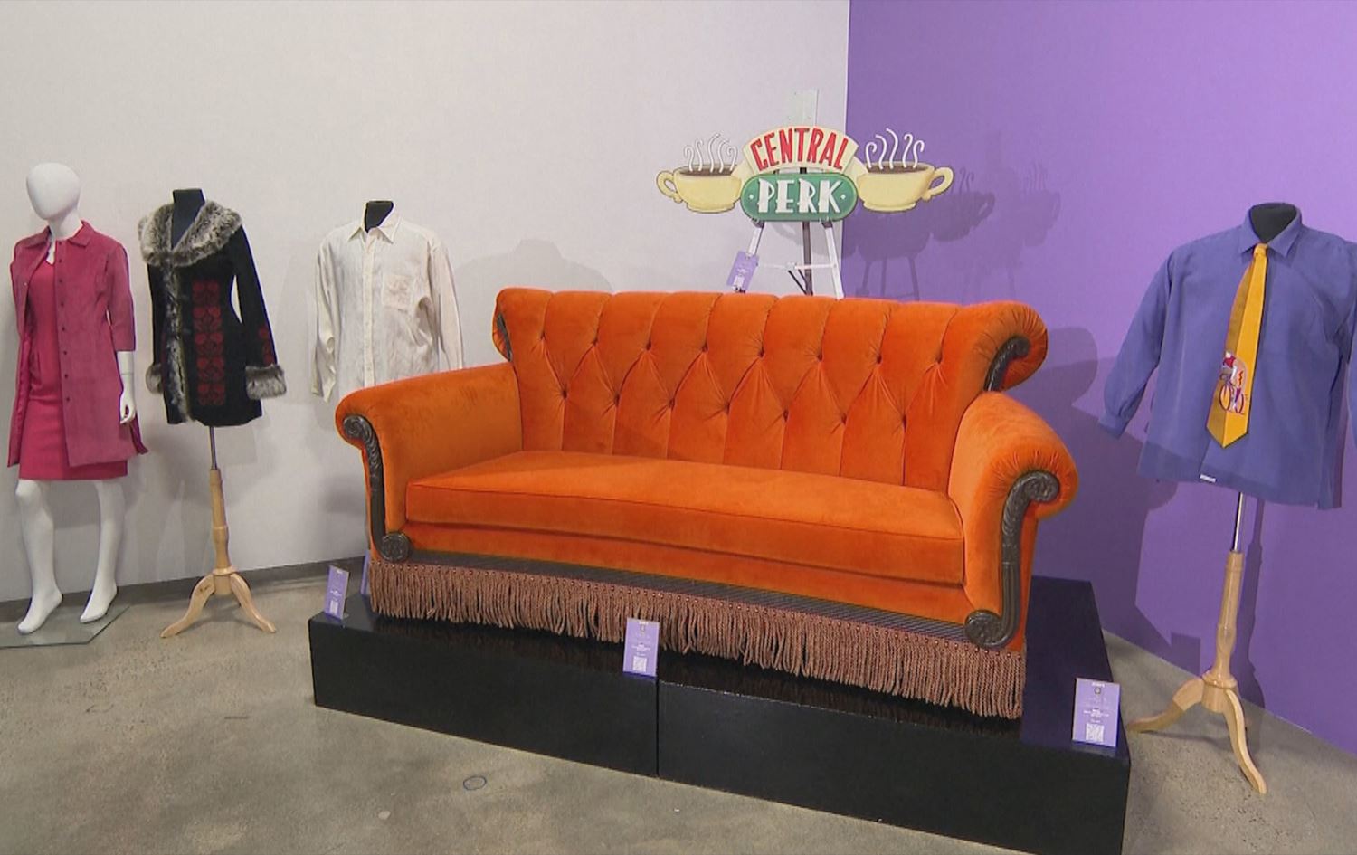 کەلوپەلی زنجیرەی 'Friends' دەخرێنە زیادکردنی ئاشکراوە