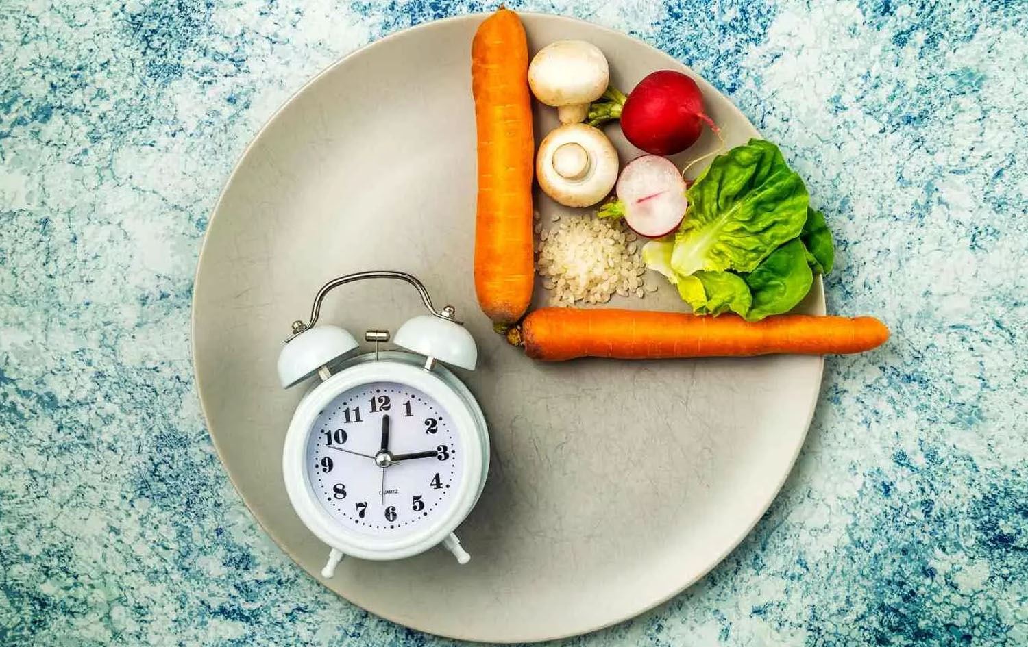 توێژینەوەیەک: سنووردارکردنی کاتی خواردن سوودی تەندروستیی دەبێت