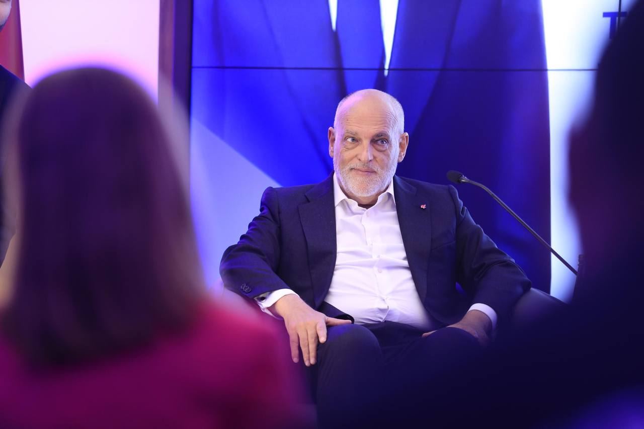 خاڤێر تێباس