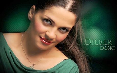 Dilber bi 8 zimanan distrê