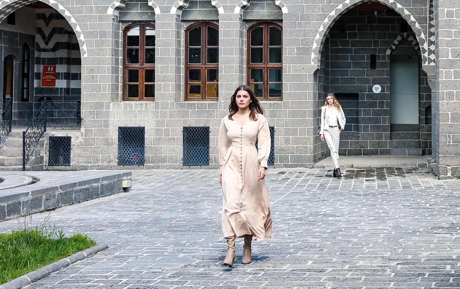 Foto: Arşiv Moda etkinliği Dosso Dossi Fashion Show’un dijital platformlarda yayınlanacak defilesinin çekimleri Diyarbakır’da yapılmıştı /2022