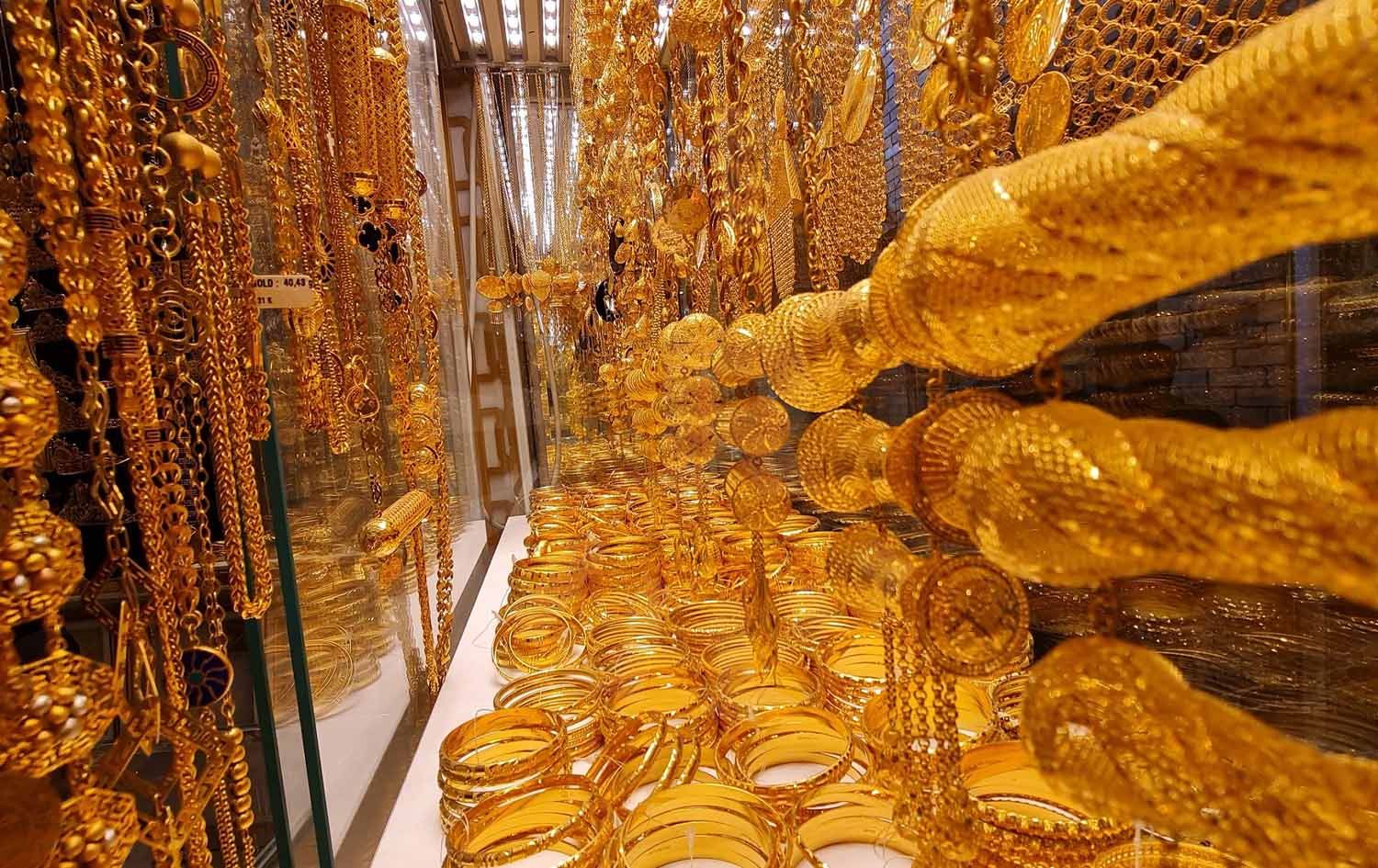 نرخی یەک ئۆنسە زێڕ ئاستێکی نوێی مێژوویی لە بەرزبوونەوە تۆمارکرد