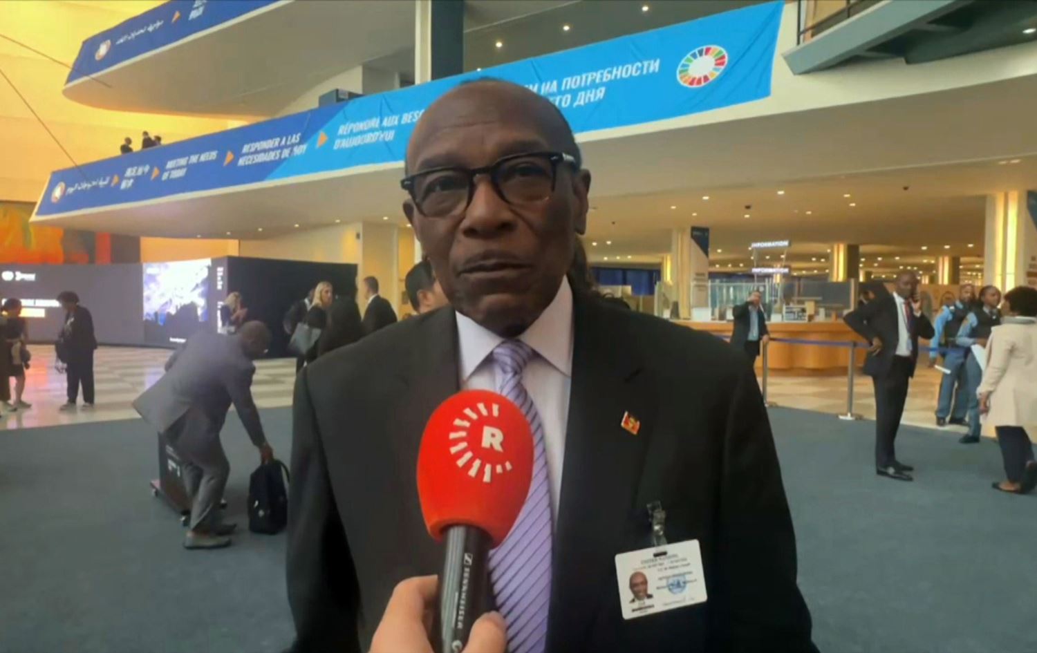 مۆلوین جۆزێف، وەزیری تەندروستی و ژینگەی ئانتیگوا و باربودا