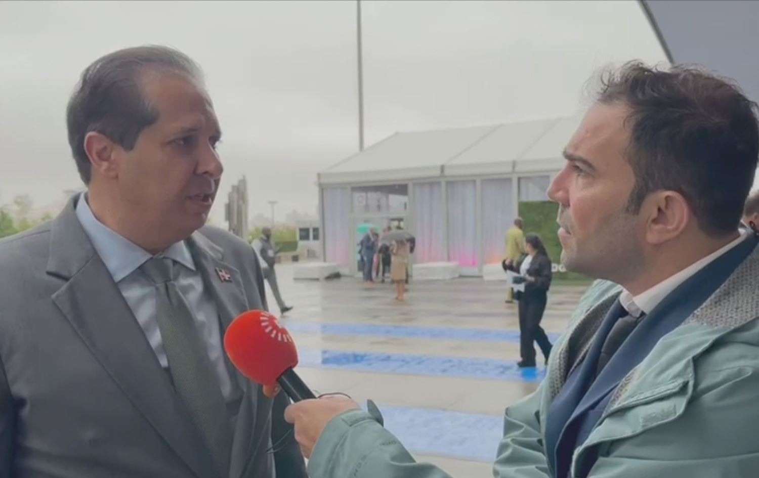  وەزیری تەندروستیی دۆمینیکان قسە بۆ رووداو دەکات. 