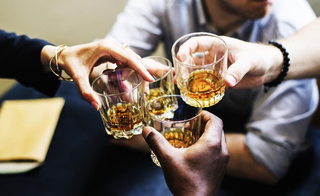 بەهۆی خواردنەوەی کحولی ساختەوە لە ئێران شەش کەس گیانیان لەدەست دا