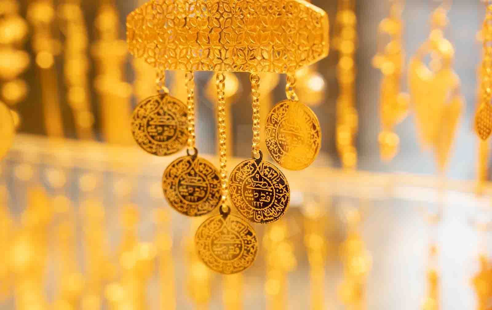 شرۆڤەکارێکی بۆرسە: ئەم هەفتەیە زێڕ بکڕن