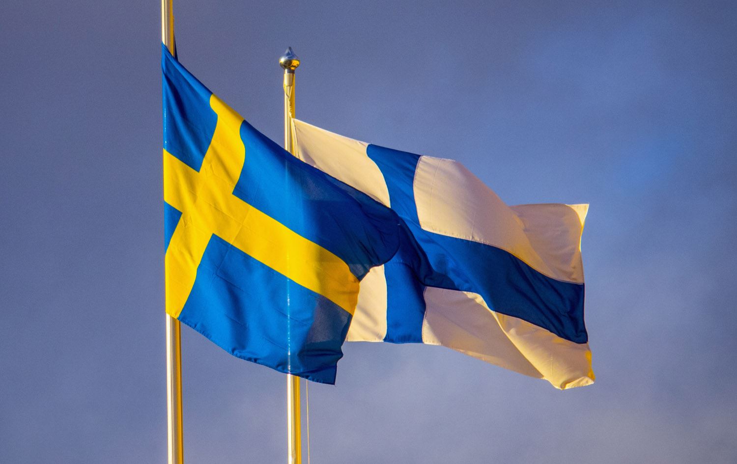 سوێد و فینلاند یاساکانی وەرگرتنی وڵاتینامە قورستر دەکەن