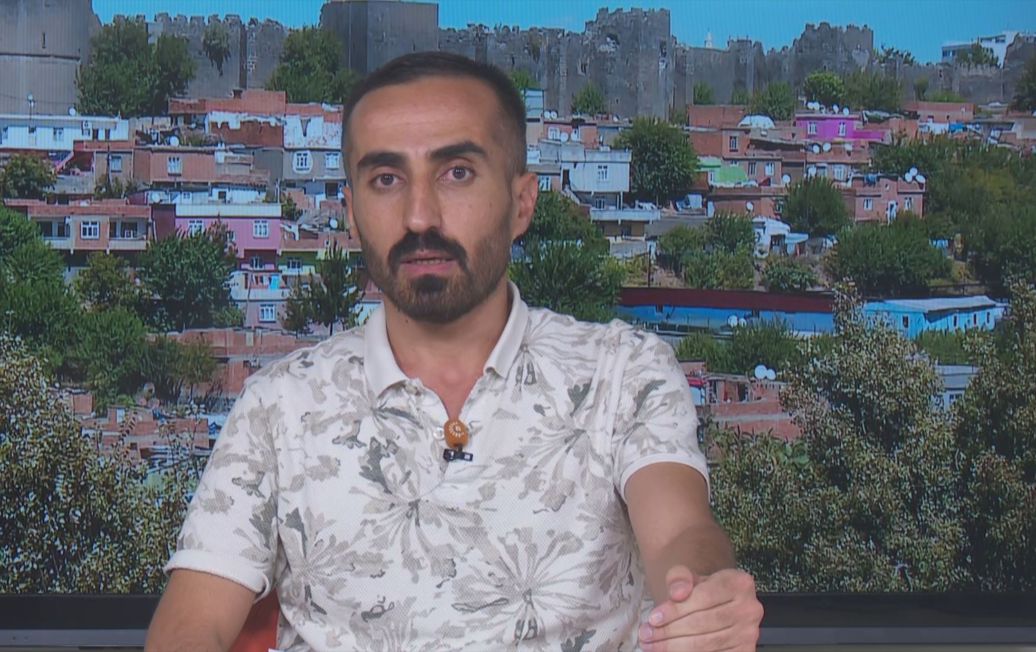 Ferîd Azad bû mêvanê bultena Rûdawê / Wêne: Rûdaw