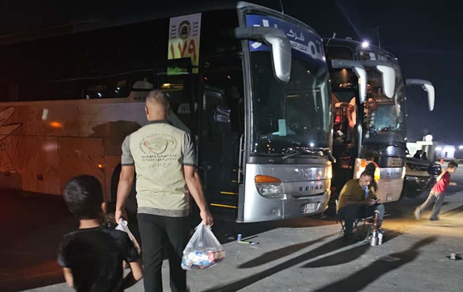 أعدادهم تتزايد.. البصرة تستقبل أكثر من 200 لبناني