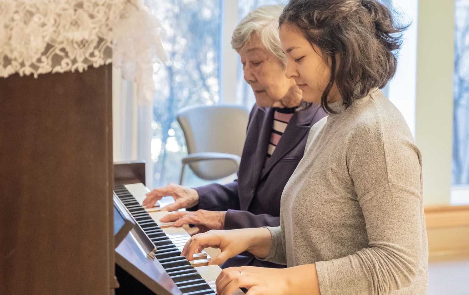 توێژینەوەیەک: میوزیک تەندروستیی تووشبووانی شێرپەنجە باشتردەکات