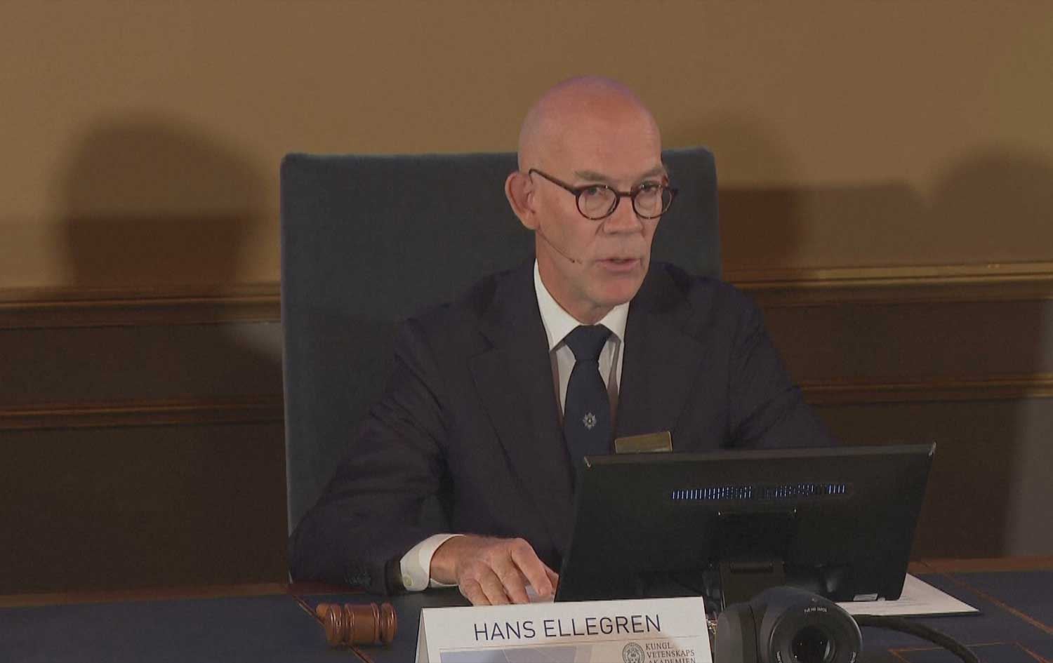 سێ زانای ئەمریکی و بەریتانی بە هاوبەشی خەڵاتی نۆبڵ بۆ کیمیایان بردەوە