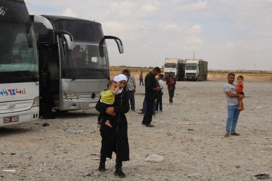 Dîmenê dema hatina koçberan\ Wêne: ANHA