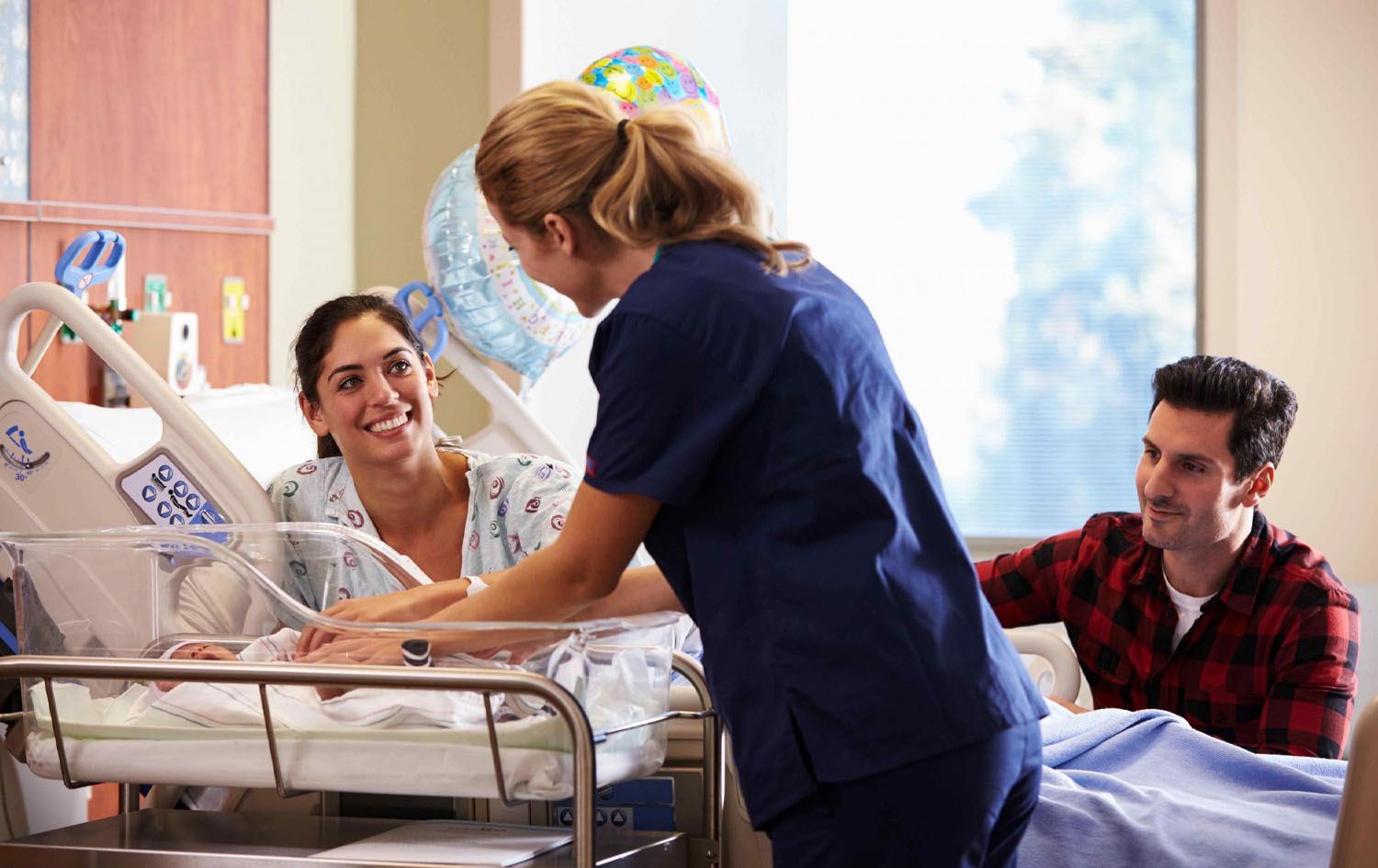 WHO: دەبێت رۆڵی مامانەکان لە خزمەتگوزارییەکانی تەندروستی باشتربکرێت