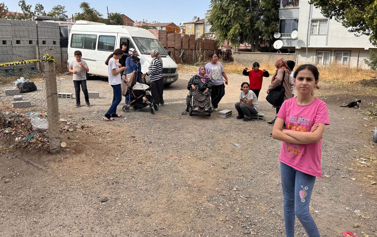 Li Xarpêtê xelk ji tirsa erdhejê li kolanan dimîne