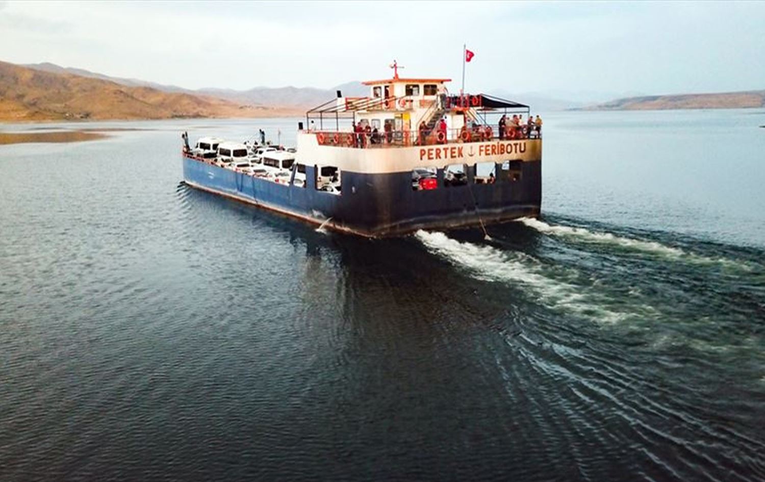 Ferîbota Çemîşgezekê / Wêne: AA