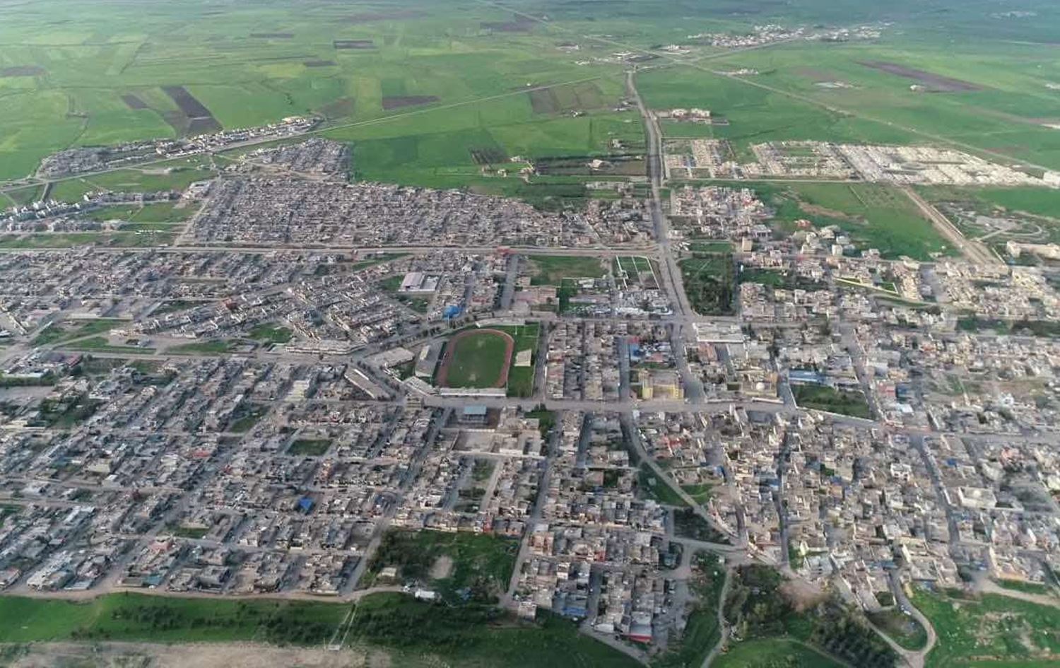 لە مزگەوتێکی سنووری بەردەڕەش شەڕ روویدا و 7 کەس بریندار بوون