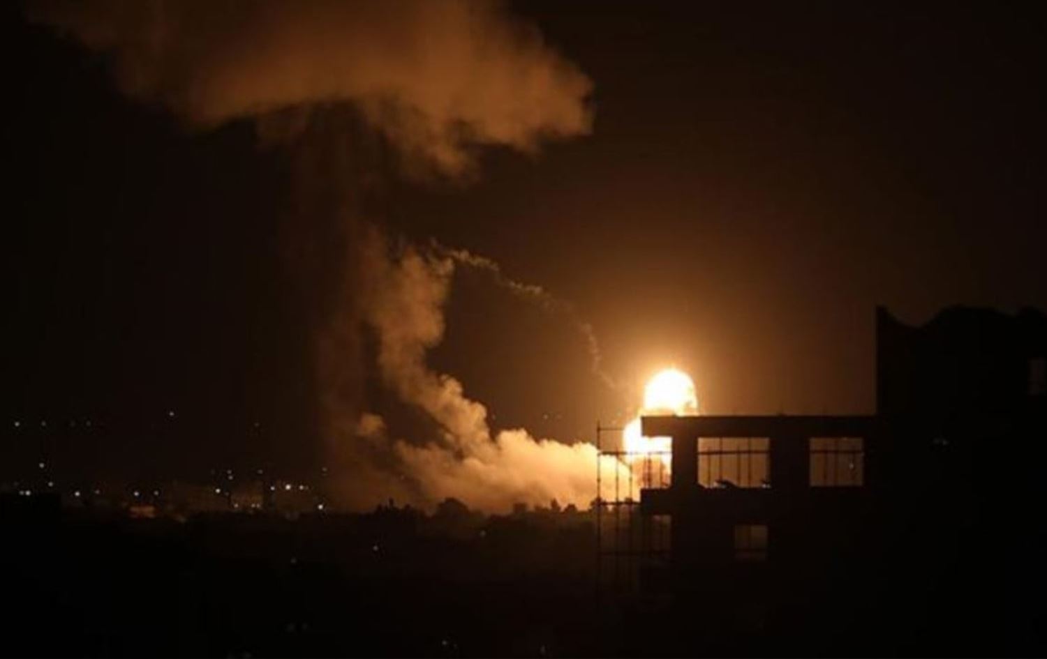 İsrail Şam'da Hizbullah’ın istihbarat birimlerini vurdu