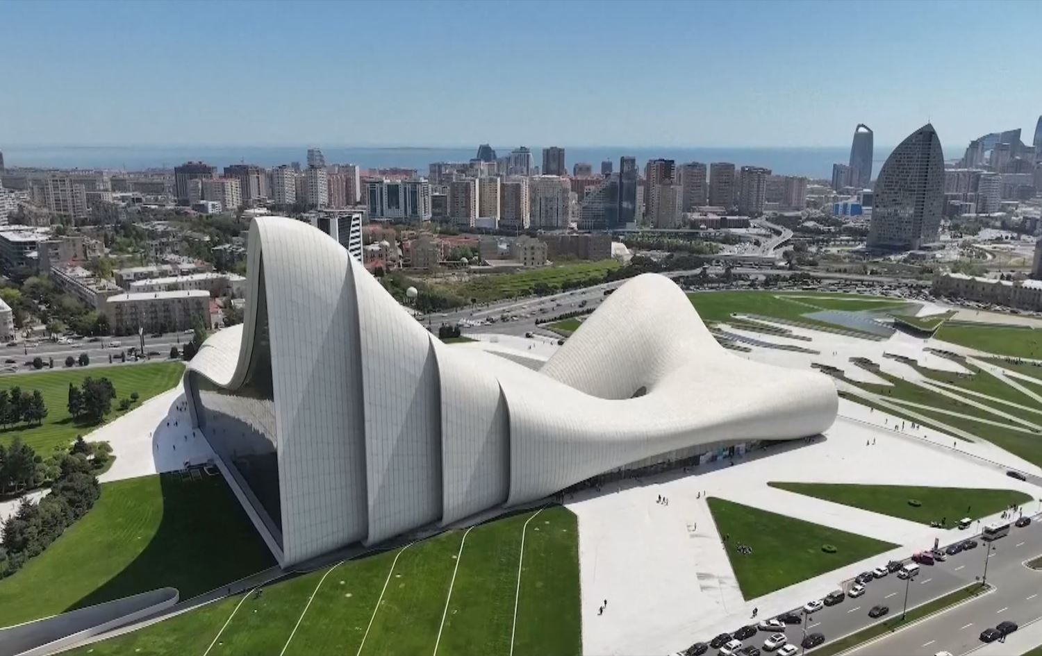 Bakuya paytexta Azerbeycanê/Wêne: Ji ber dîmenan