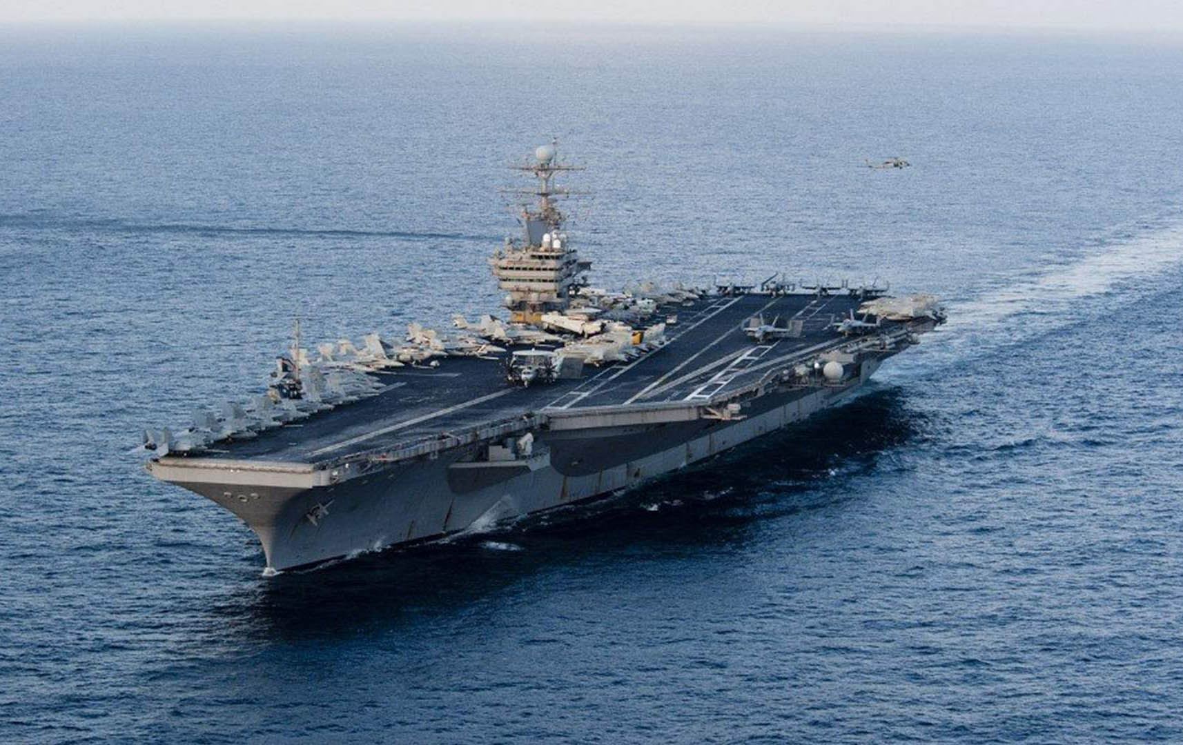 حووسییەکان: هێرشمان کردە سەر سێ کەشتیی سەربازیی ئەمریکا