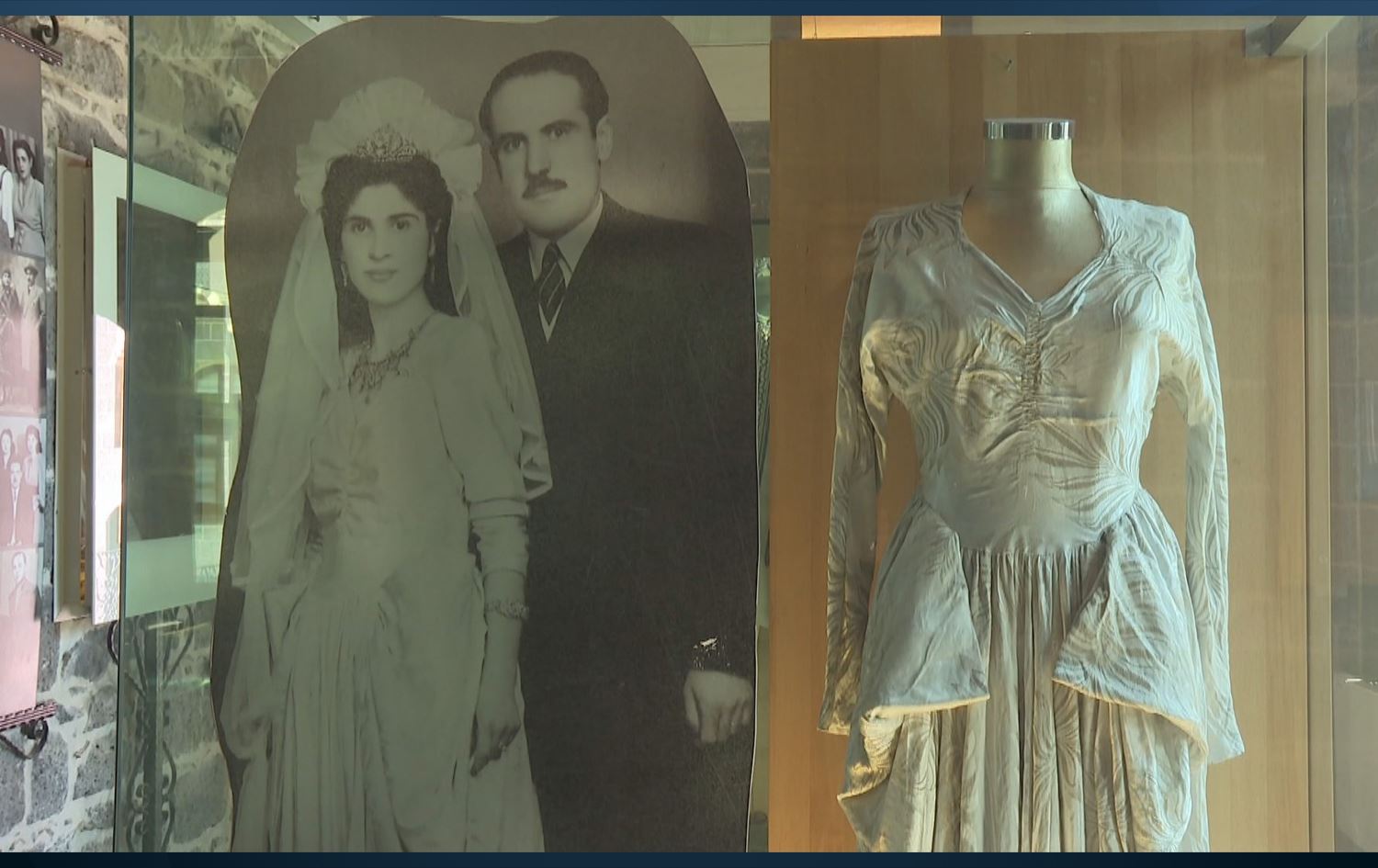 Şermîn Cemîlpaşaya û hevjînê xwe Vecdîn Cemîlpaşa û bûkaniya wê/Wêne: Rûdaw