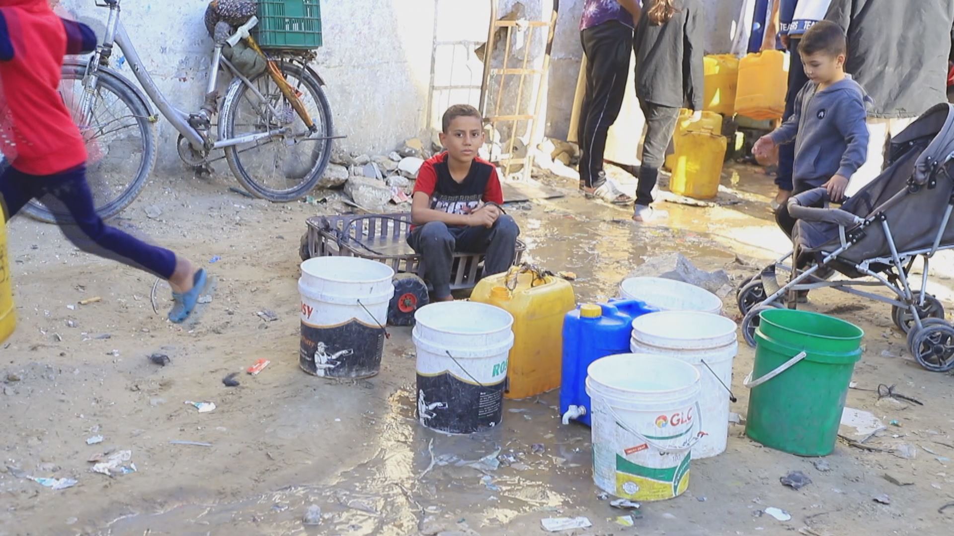 Fuel crisis creates severe shortage of water for 1.2m Gazans