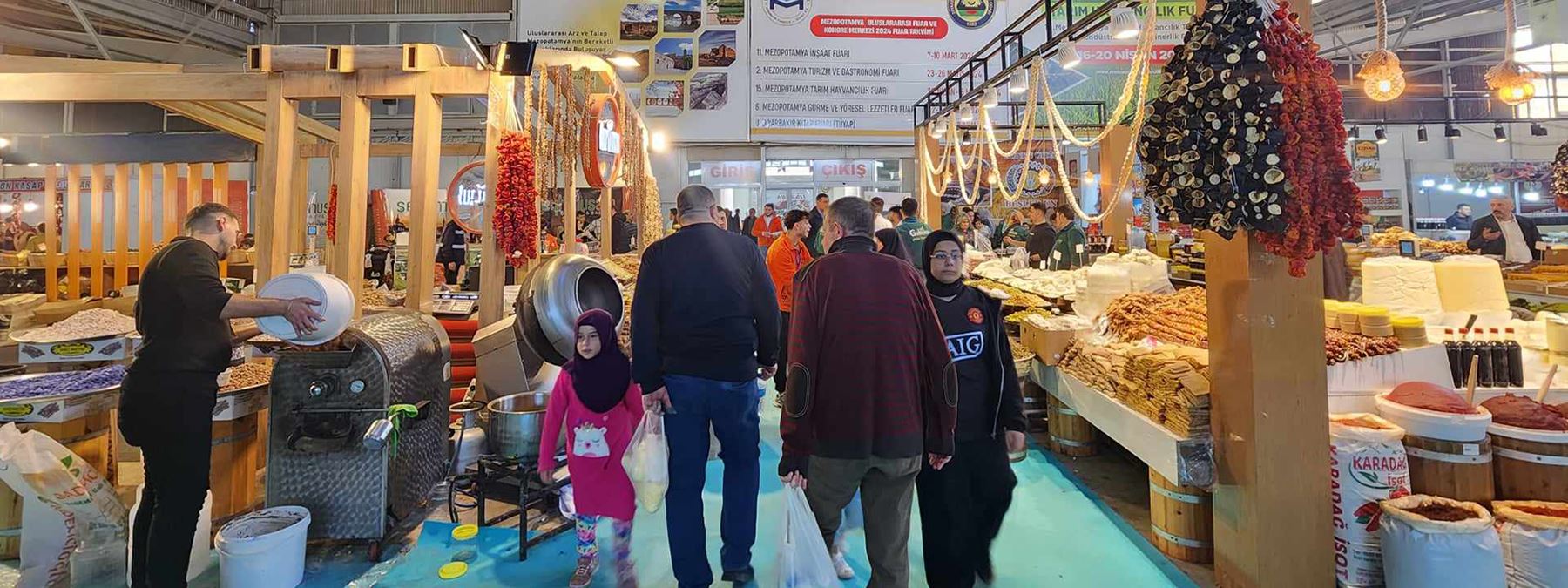 شەشەمین پێشانگەی خواردن و تامە خۆماڵییەکان لە ئامەد کۆتاییهات