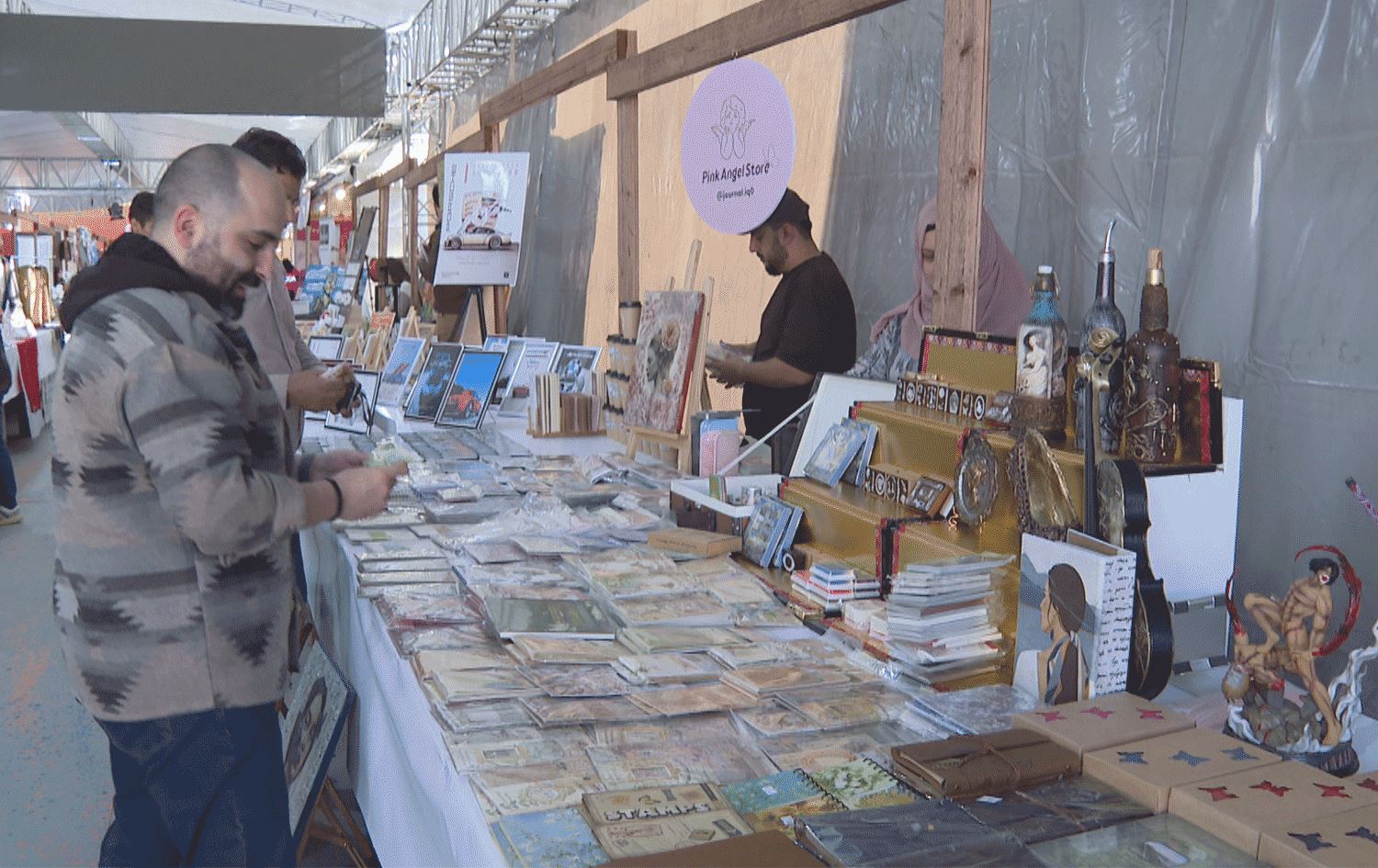 200  گەنج لە بازاڕی گەنجانی هەولێر بەرهەمەکانیان نمایش کرد